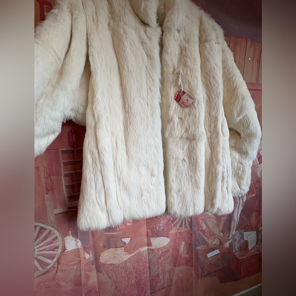 Vintage Real Rabbit Fur Jacket – Cream White (Size M) - Picture 8 of 8